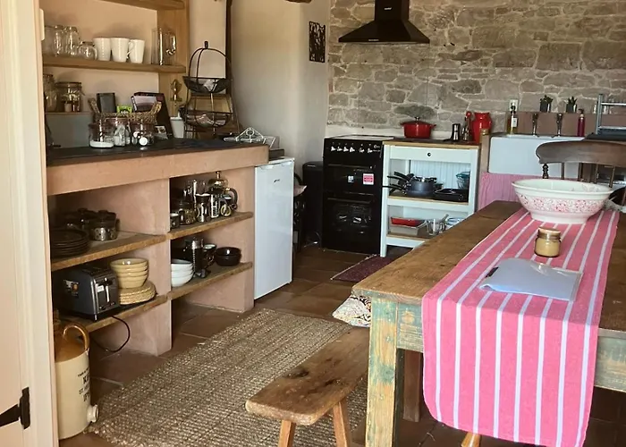 Historic Converted Byre In Courtyard Of 16c House Caldbeck