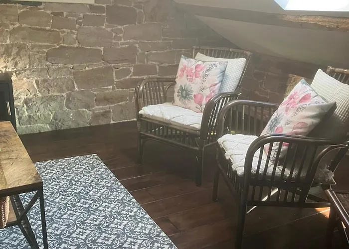 Historic Converted Byre In Courtyard Of 16c House Caldbeck